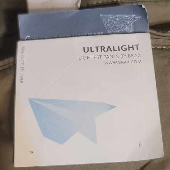 Brax Feel Good Bozen Flat Front Stretch Cotton Bermuda Shorts Green 33 NEW - Picture 16 of 16